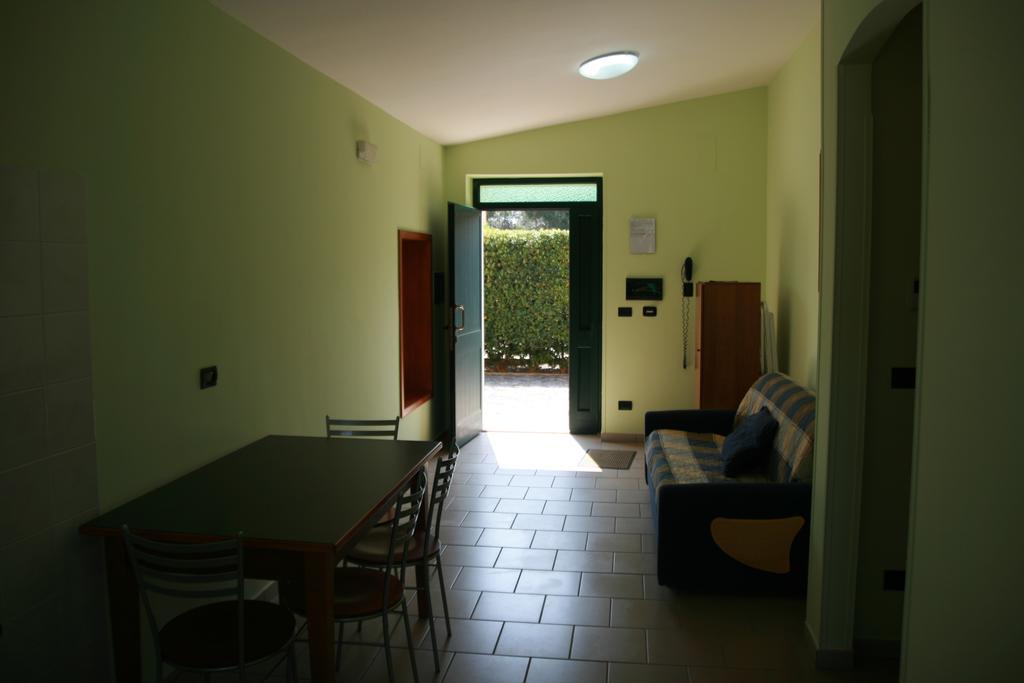 Villaggio Turistico Malibuu Manduria Quarto foto