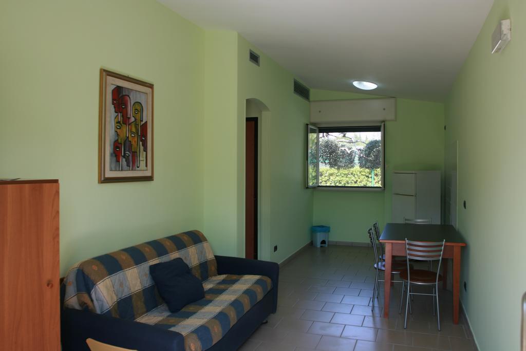 Villaggio Turistico Malibuu Manduria Quarto foto